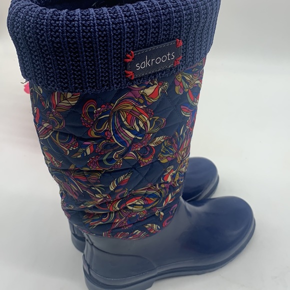 SakRoots Navy Blue Floral Print Waterproof Rain Boots Size 7 - Picture 4 of 10